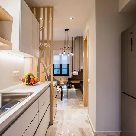 House 8 - In The Heart Of Venetian Town W. Parking Apartment